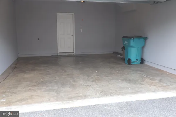 $2,250 | 10347 Lantern Lane, Hagerstown, MD 21740