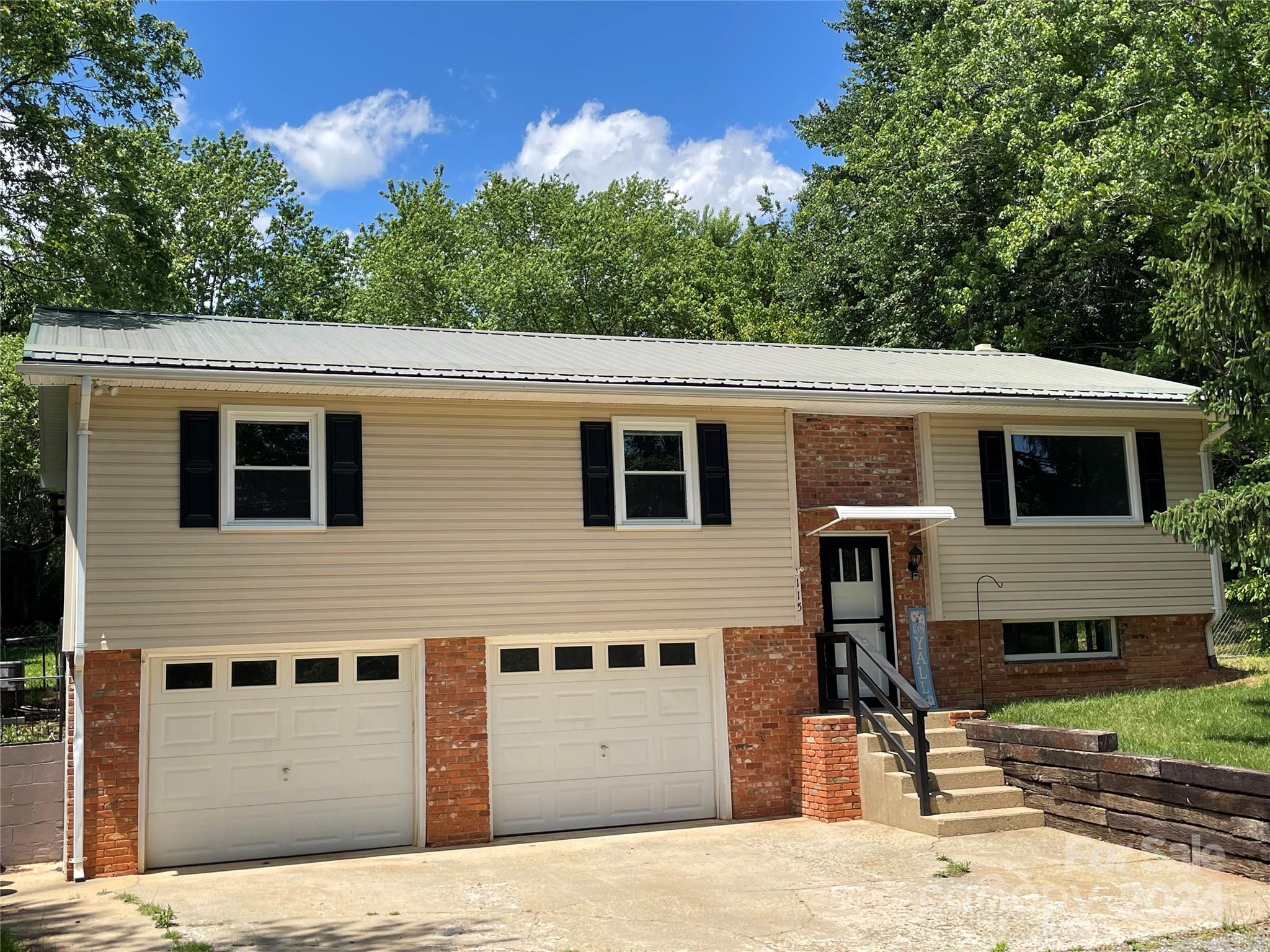 115 Cherokee Way Marion, NC 28752 - Photo 2 of 48 Gallery Image 2
