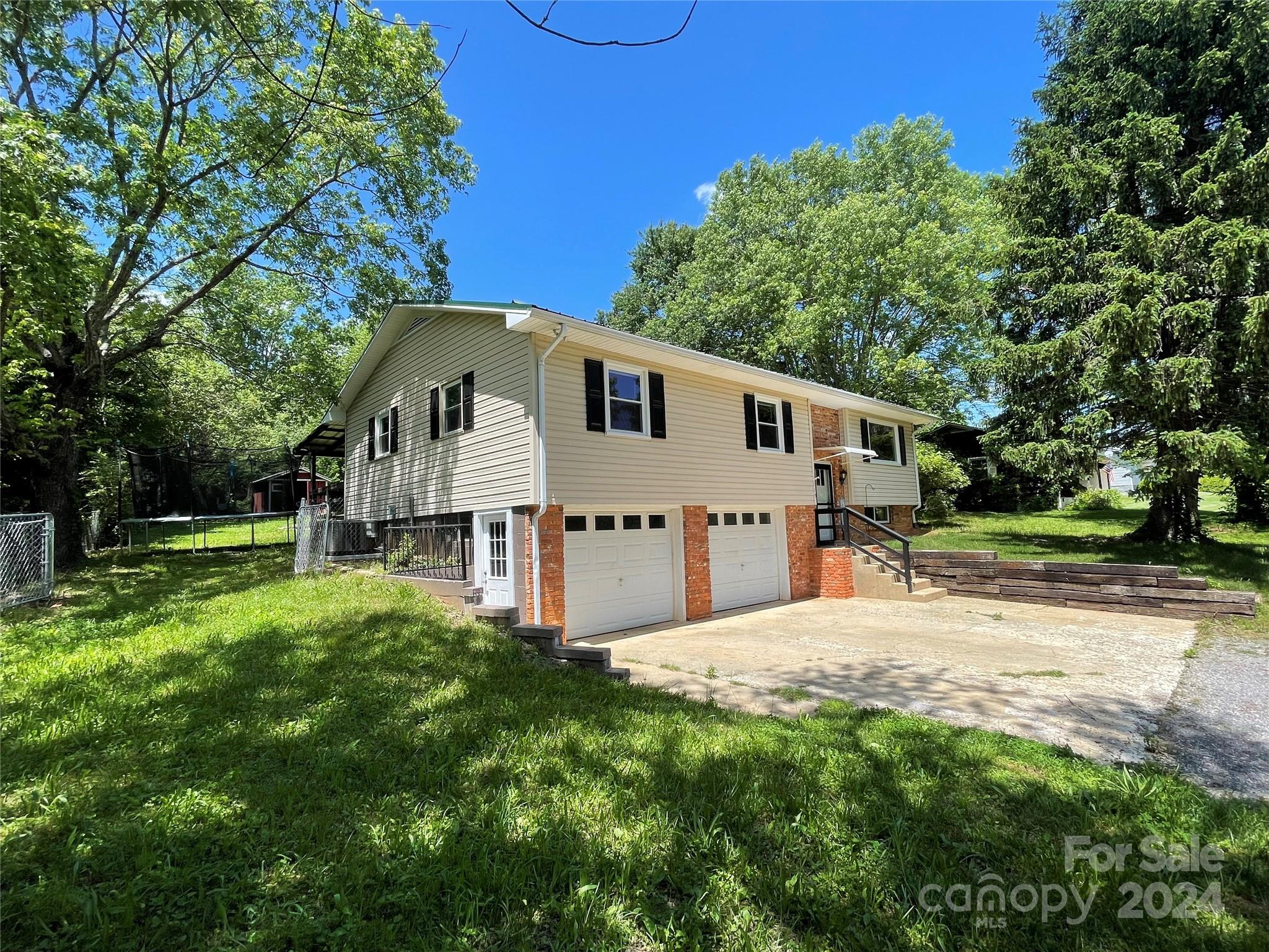 115 Cherokee Way Marion, NC 28752 - Photo 46 of 48 Gallery Image 46