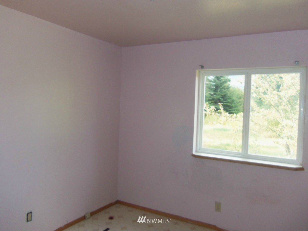 5791 Westside Road Cle Elum, WA 98922 - Photo 7 of 12 Gallery Image 7