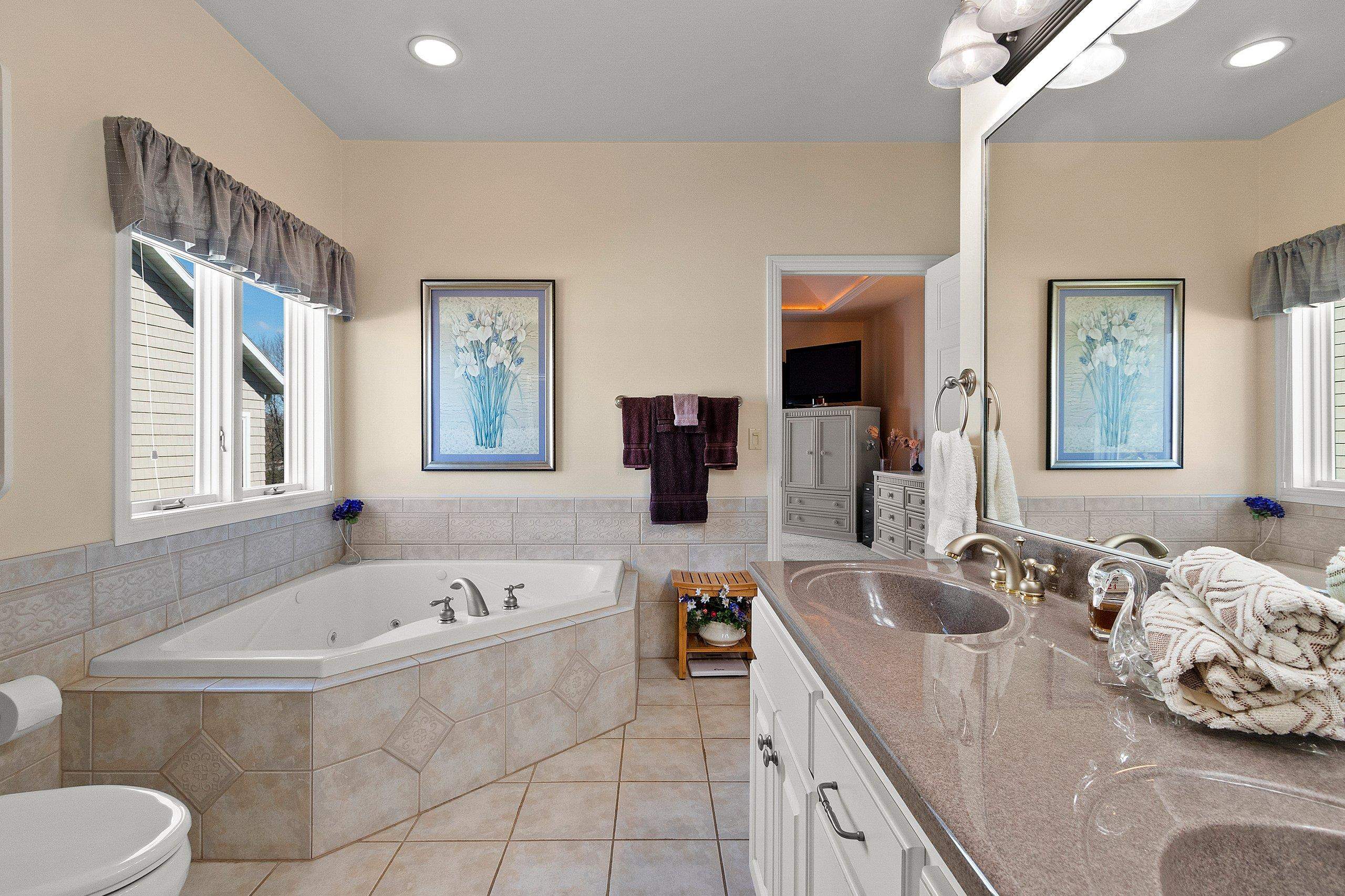 1653 Remington Ridge Way De Pere, WI 54115 - Photo 14 of 58