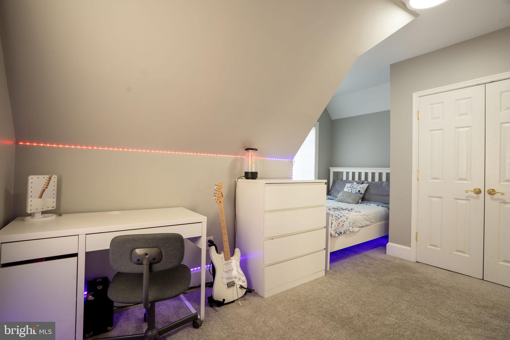 25325 Woodfield Road Damascus, MD 20872 - Photo 45 of 58 a utility room with dryer and washer