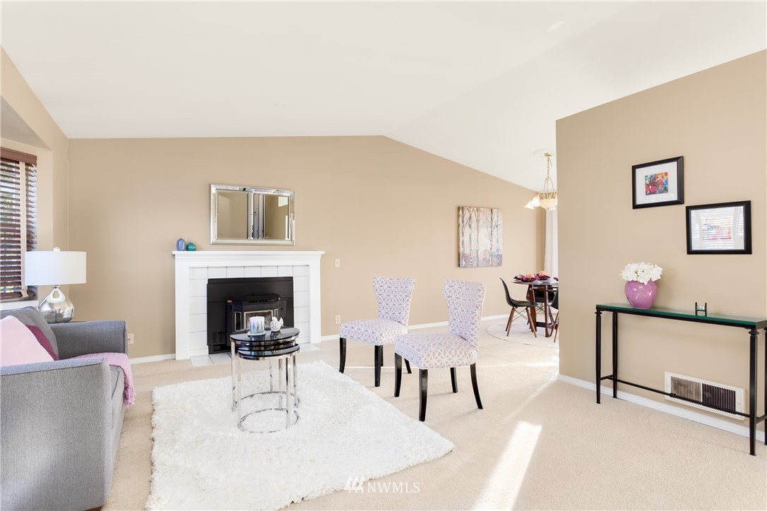 1226 233rd Place Southwest Bothell, WA 98021 - Photo 3 of 13