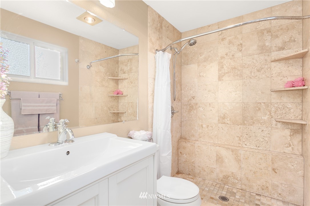 1226 233rd Place Southwest Bothell, WA 98021 - Photo 9 of 13