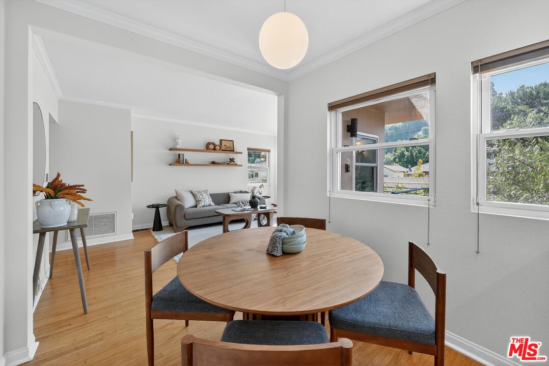 1515 Rendall Place Los Angeles, CA 90026 - Photo 11 of 46