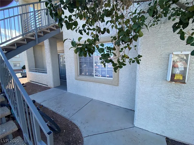 $1,595 | 3318 North Decatur Boulevard, Unit 1056, Las Vegas, NV 89130