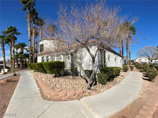 $1,595 | 3318 North Decatur Boulevard, Unit 1056, Las Vegas, NV 89130