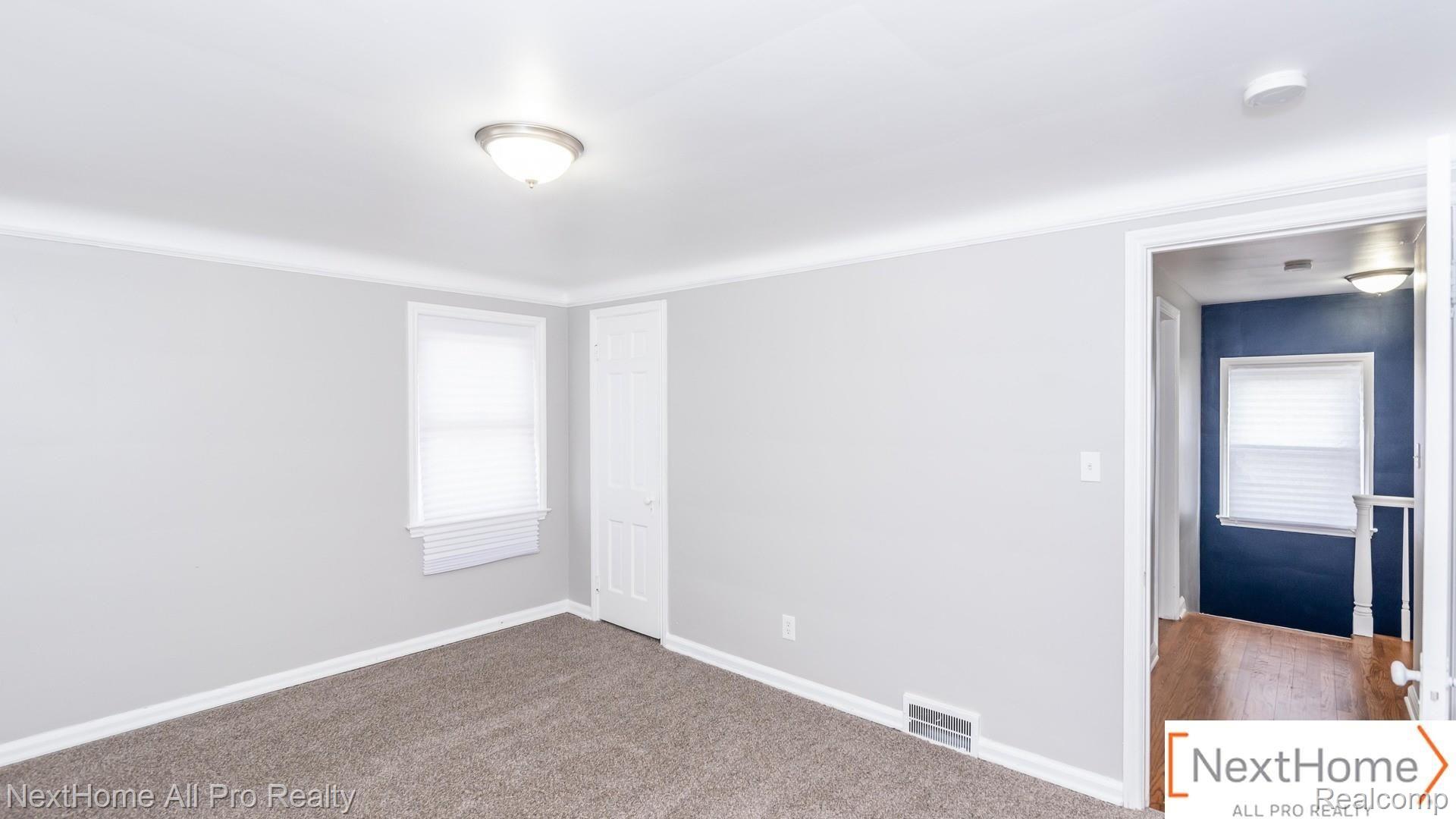 17134 Huntington Road Detroit, MI 48219 - Photo 20 of 32 bedroom