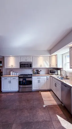 $399,900 | 2902 Greystone Place, Champaign, IL 61822