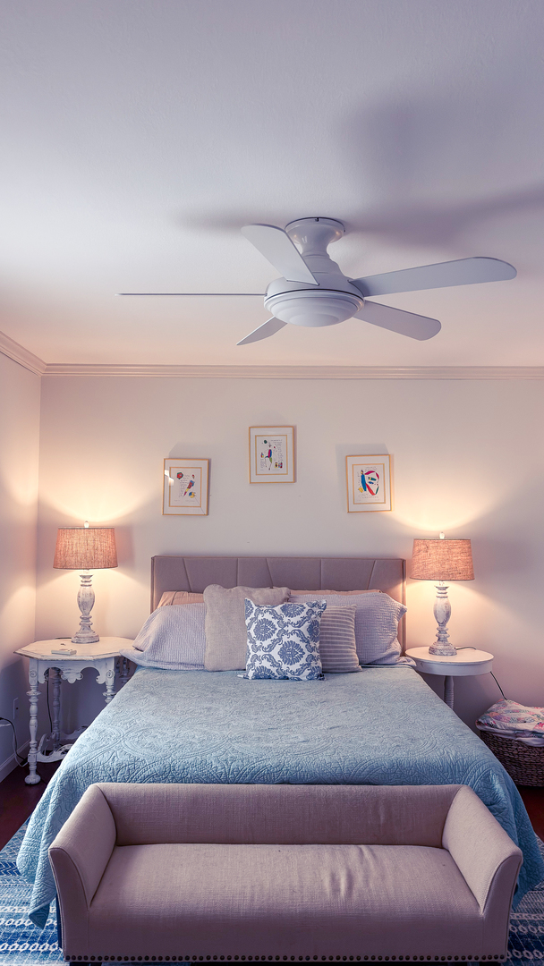 2902 Greystone Place Champaign, IL 61822 - Photo 20 of 35 a bedroom with a bed and lamp
