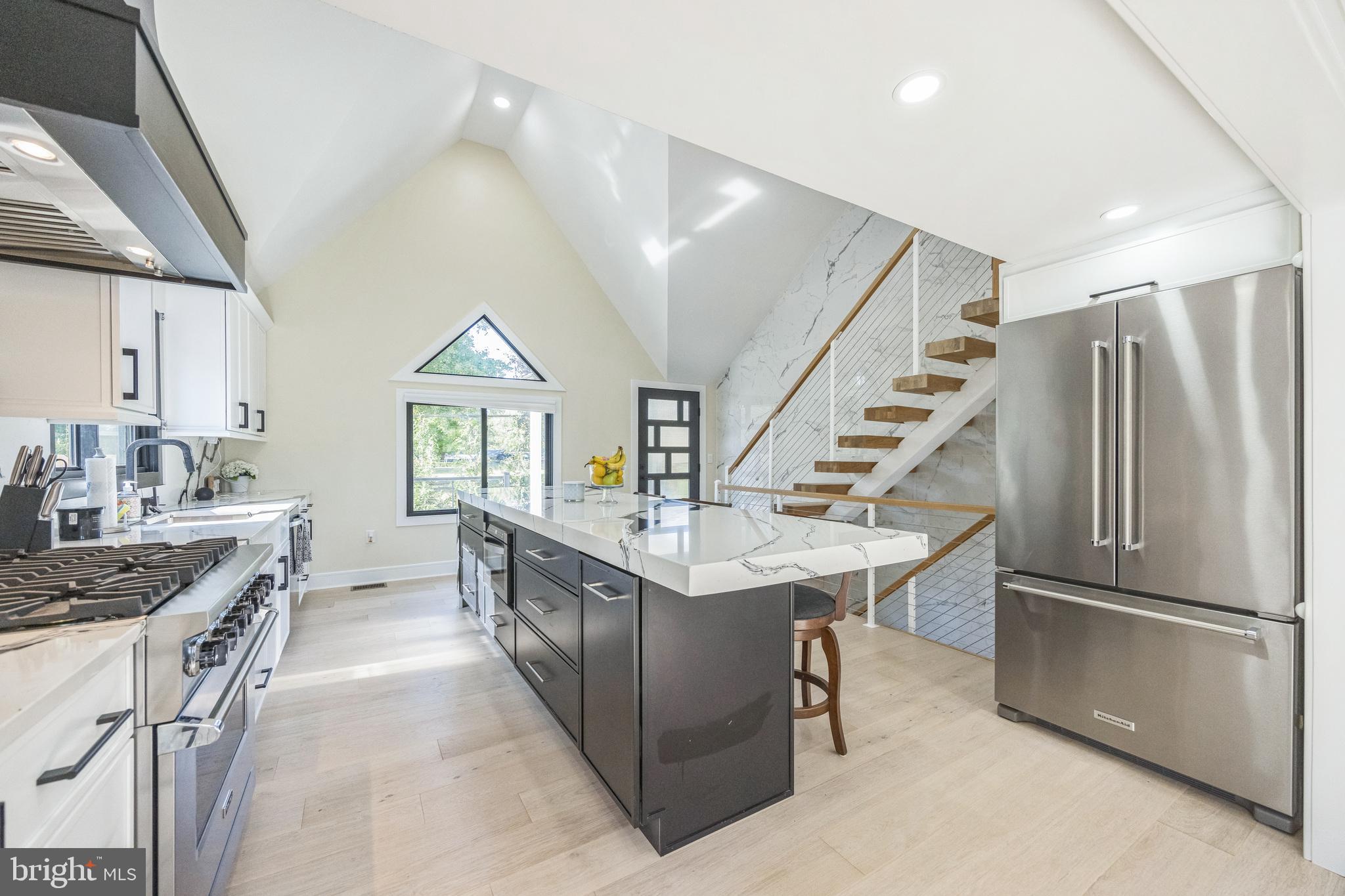 1072 Embarcation Road Washington Crossing, PA 18977 - Photo 4 of 10 Kitchen