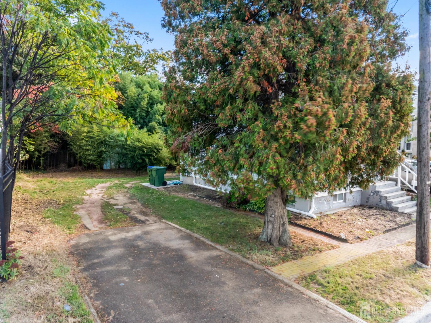 45 Loring Avenue Edison, NJ 08817 - Photo 21 of 23 a view of backyard with green space