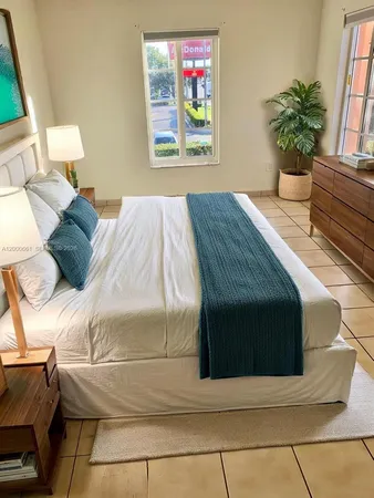 $2,150 | 7345 West 4th Avenue, Unit 203, Hialeah, FL 33014