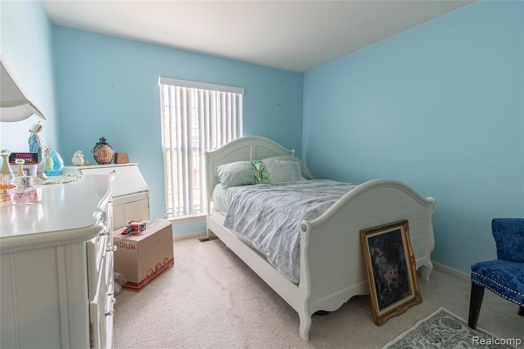 1643 Deepwood Circle Rochester, MI 48307 - Photo 29 of 35