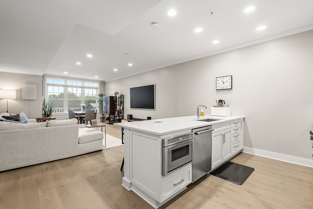 353 Summer Street, Unit 310 Somerville, MA 02144 - Photo 4 of 30