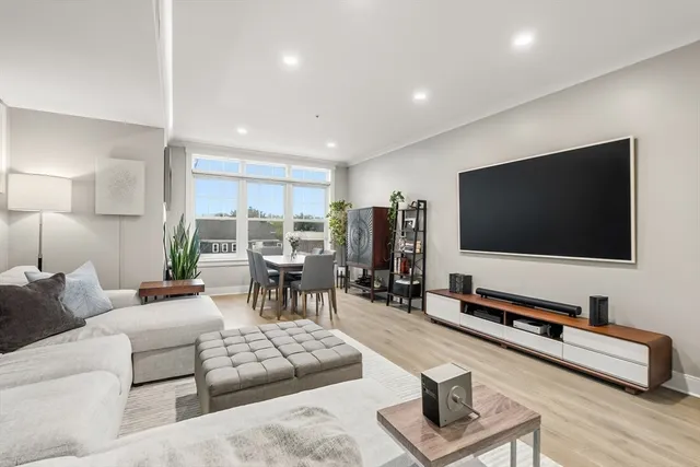 $1,100,000 | 353 Summer Street, Unit 310, Somerville, MA 02144