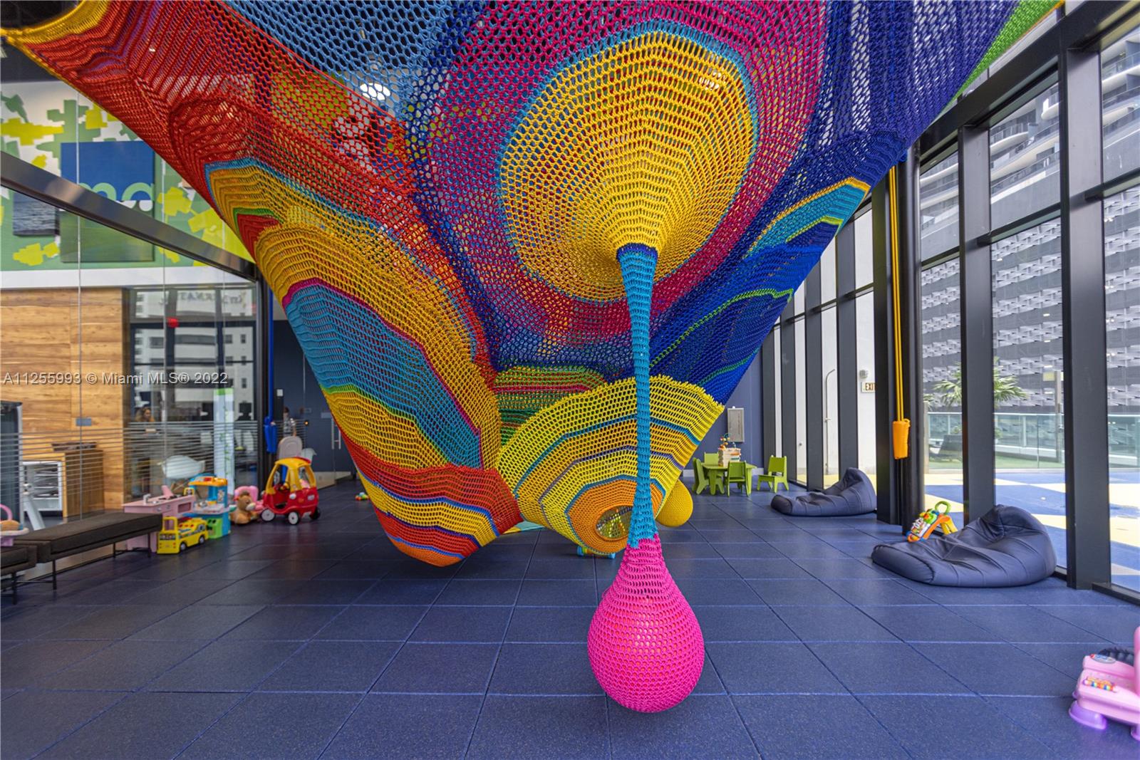 1010 Brickell Avenue, Unit 3003 Miami, FL 33131 - Photo 28 of 32