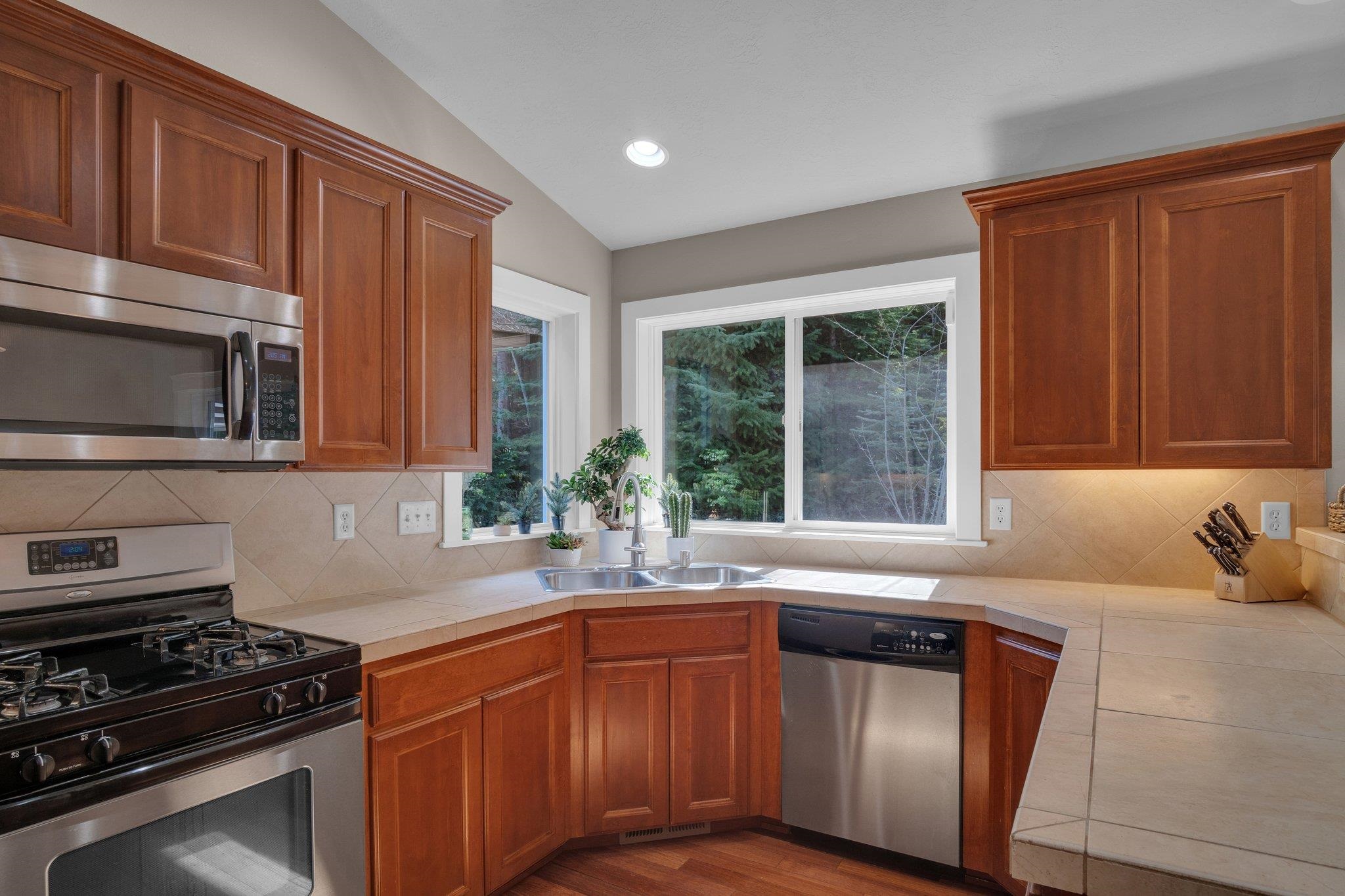 6704 South Shelby Ridge Street Spokane, WA 99224 - Photo 9 of 48 Gallery Image 9