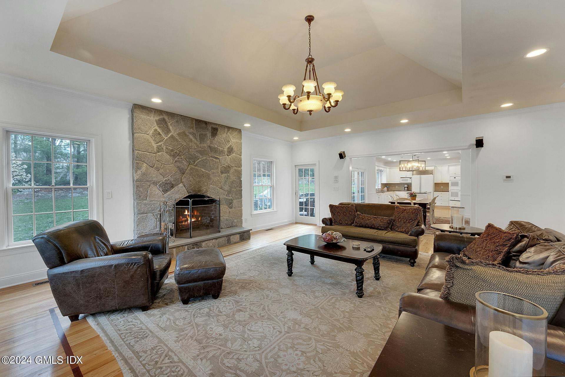 379 Briar Brae Road Stamford, CT 06903 - Photo 13 of 39 11A