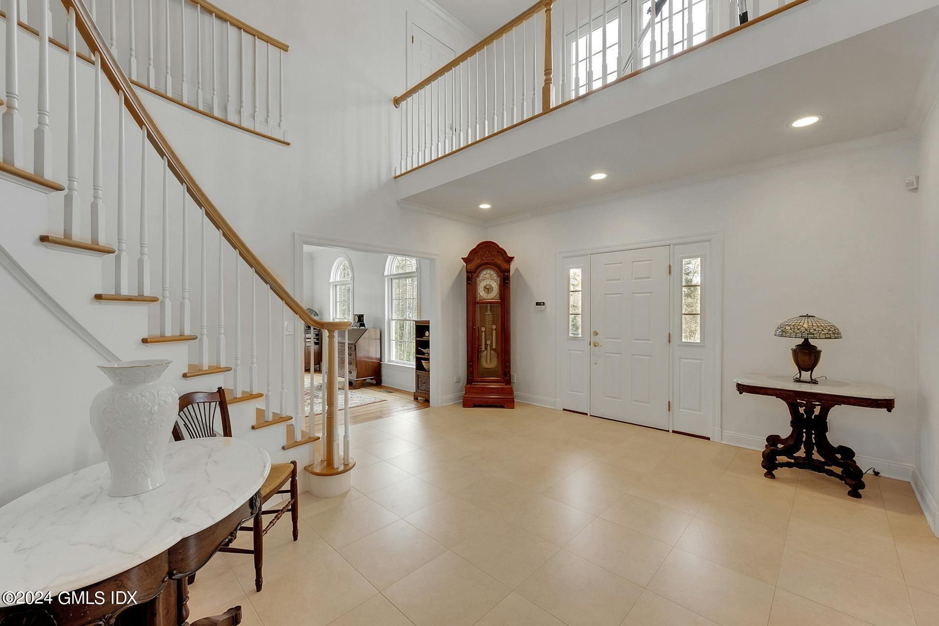 379 Briar Brae Road Stamford, CT 06903 - Photo 2 of 39 2A