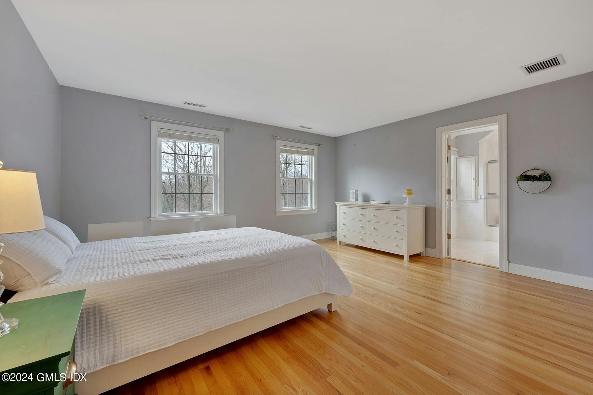379 Briar Brae Road Stamford, CT 06903 - Photo 26 of 39 24A