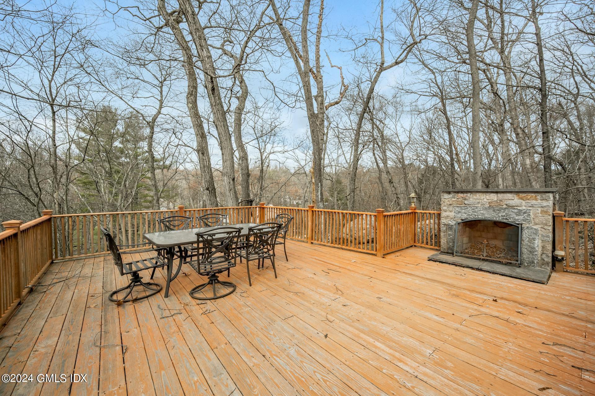 379 Briar Brae Road Stamford, CT 06903 - Photo 31 of 39 29A