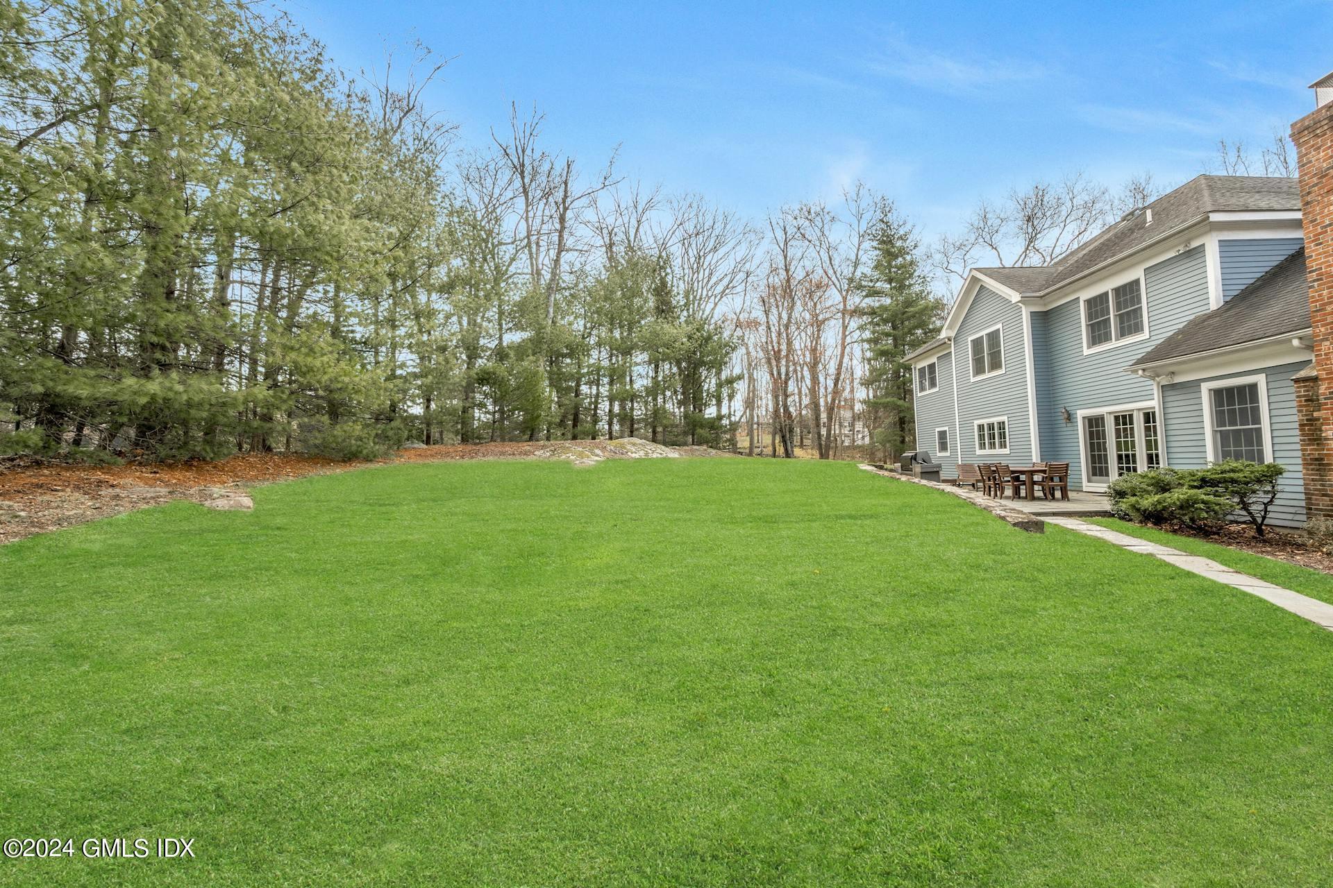 379 Briar Brae Road Stamford, CT 06903 - Photo 35 of 39 33A
