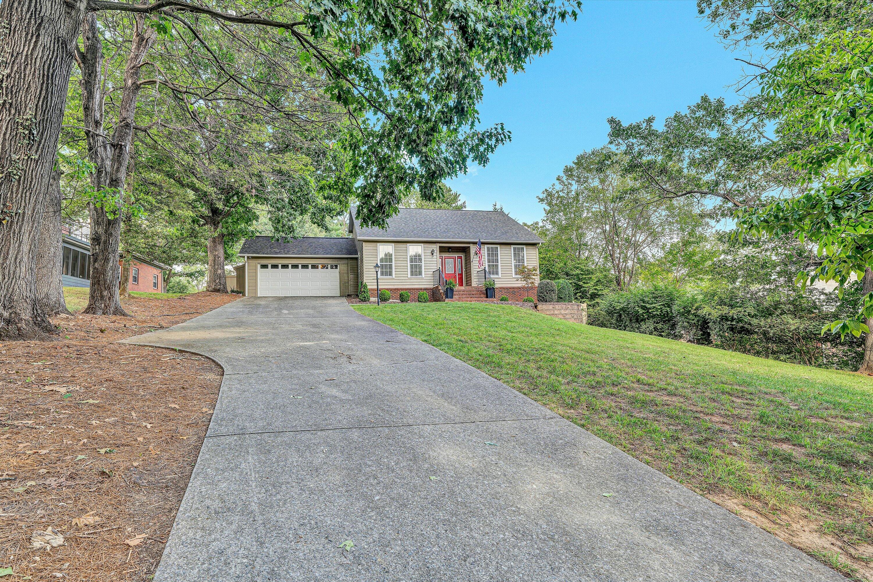 1015 Clearfield Road Southwest Roanoke, VA 24015 - Photo 63 of 65 From street