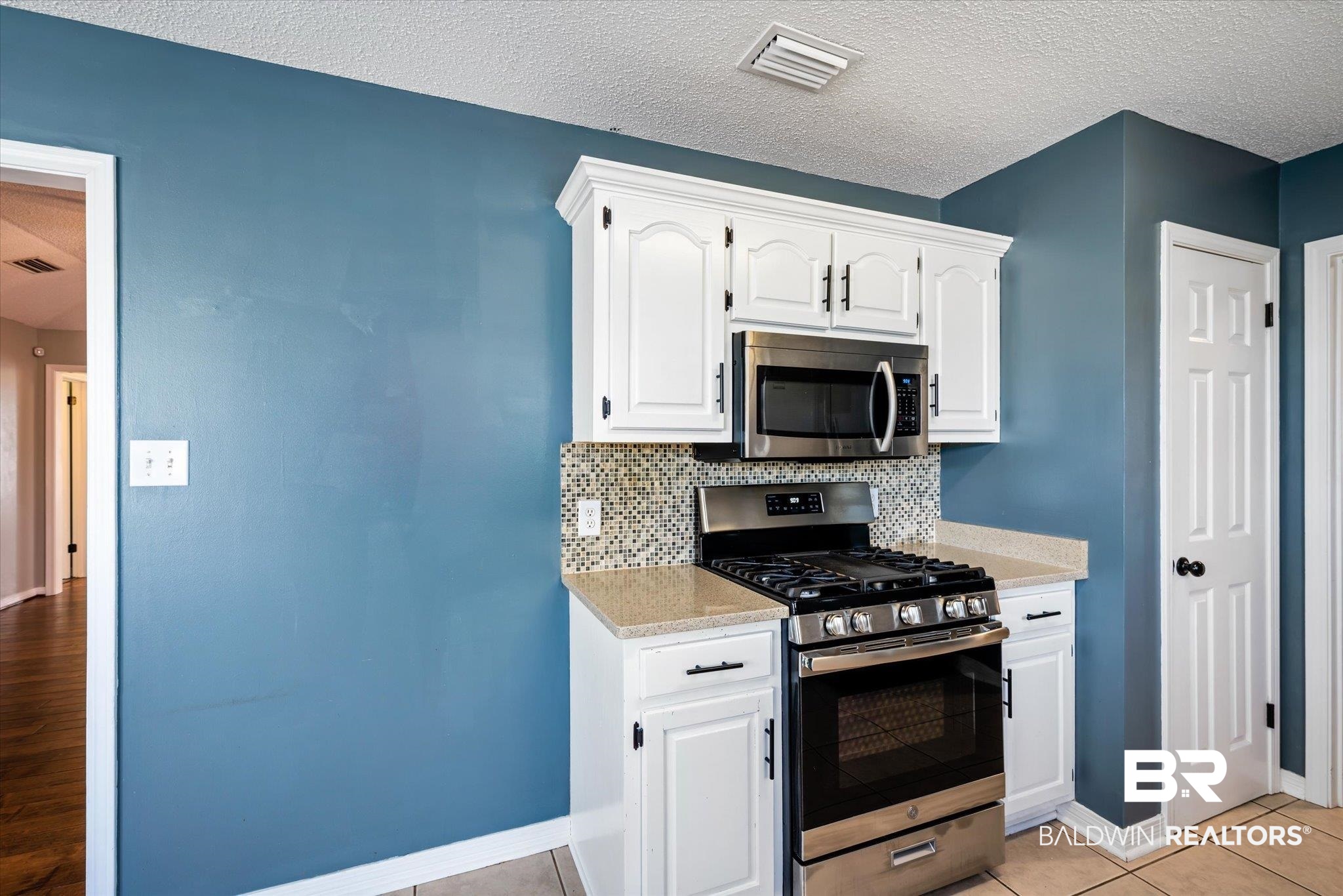 10027 Breckenridge Drive South Mobile, AL 36608 - Photo 5 of 22