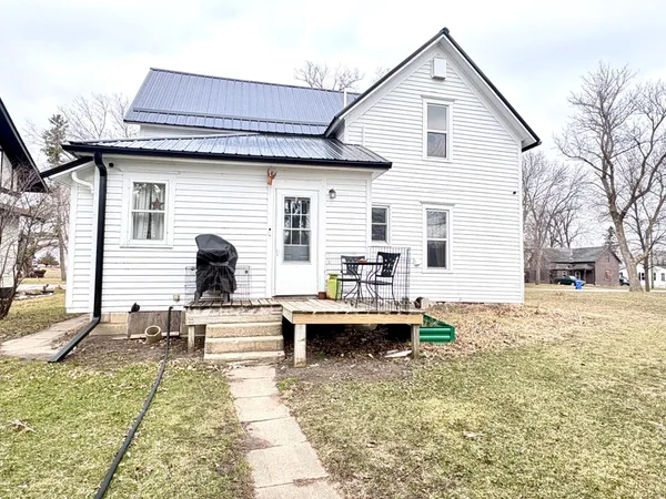 $109,900 | 318 4th Street, Boyd, MN 56218