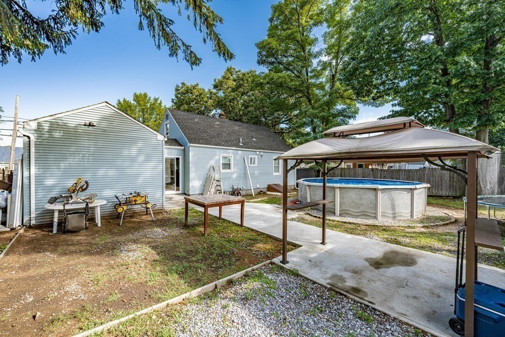 1247 Page Boulevard Springfield, MA 01104 - Photo 28 of 31 Gallery Image 28