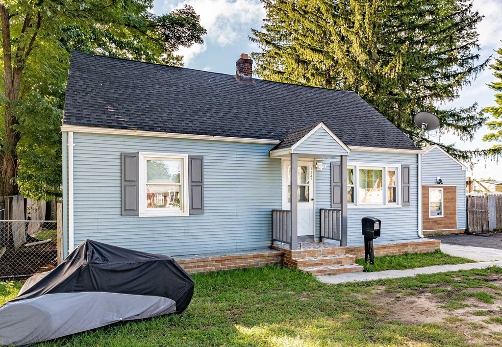 1247 Page Boulevard Springfield, MA 01104 - Photo 3 of 31 Gallery Image 3