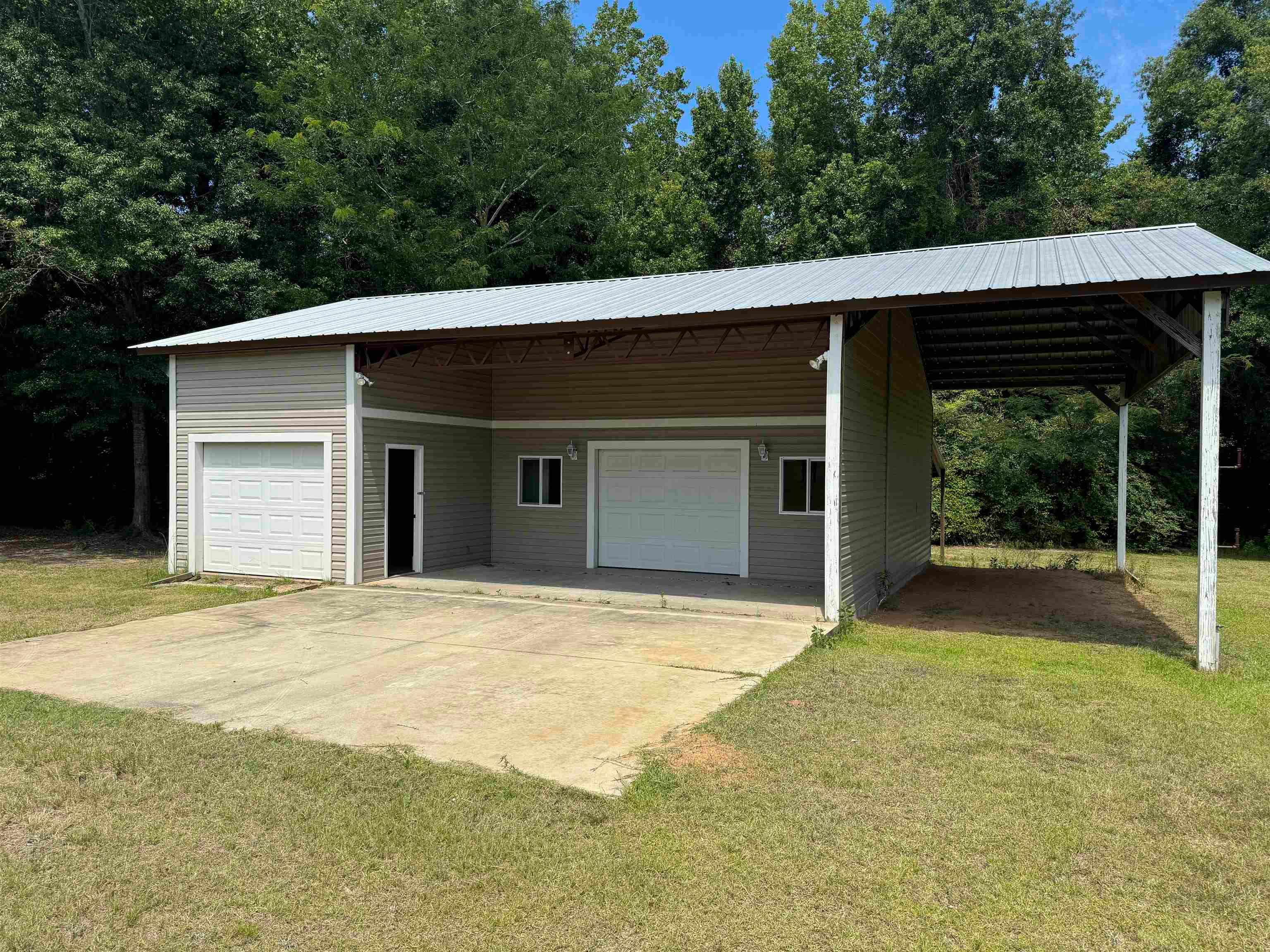 2117 Cameron Road Red Level, AL 36474 - Photo 4 of 28 Gallery Image 4