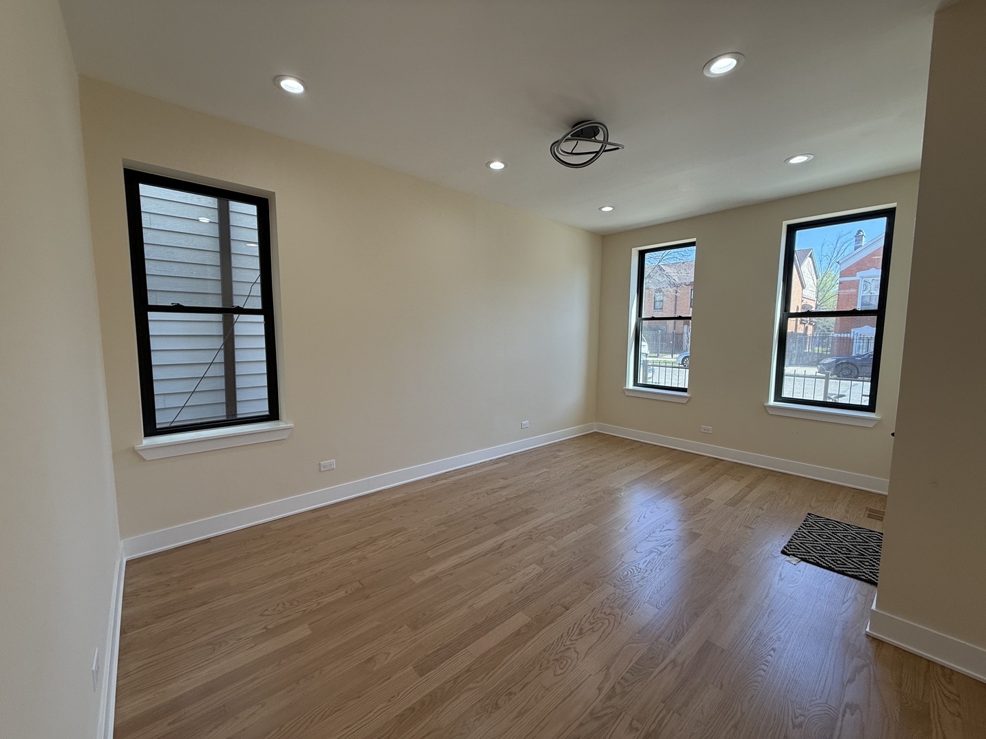 2124 West 18th Place, Unit 1 Chicago, IL 60608 - Photo 2 of 16