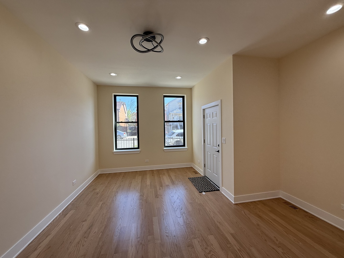 2124 West 18th Place, Unit 1 Chicago, IL 60608 - Photo 5 of 16