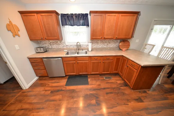 $228,000 | 401 East Beacon Court, Mount Vernon, IL 62864