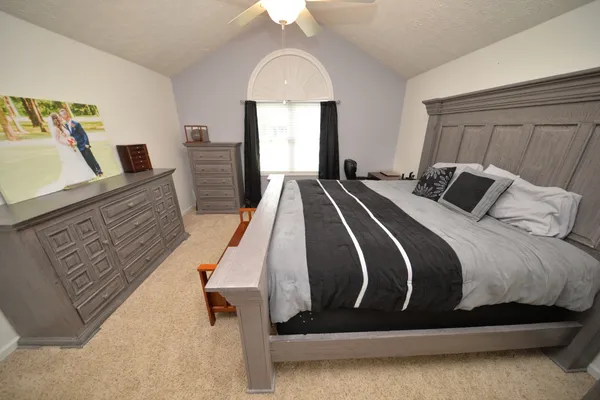 $228,000 | 401 East Beacon Court, Mount Vernon, IL 62864