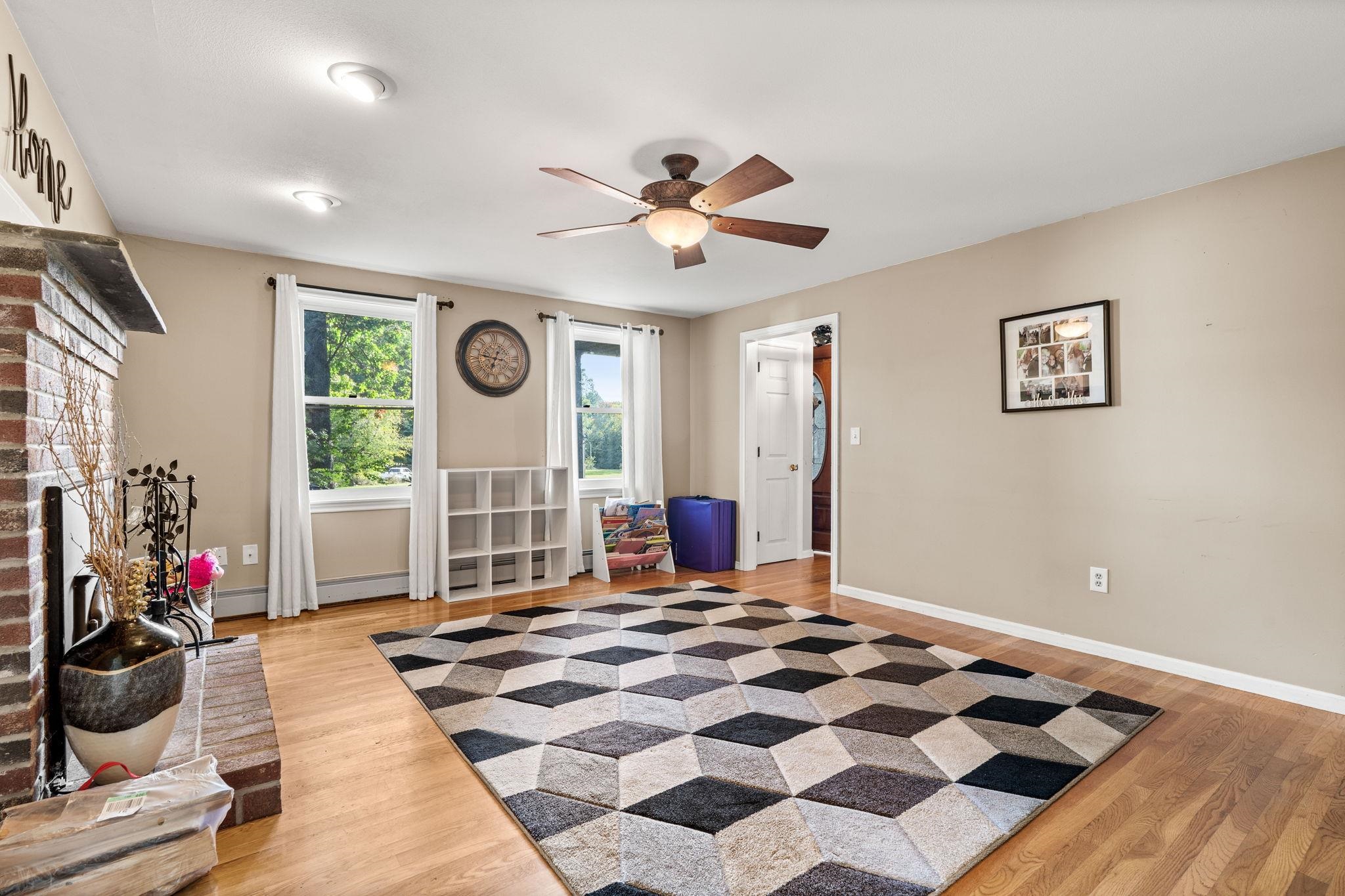 26 Holts Point Road Hampstead, NH 03841 - Photo 16 of 44 Gallery Image 16