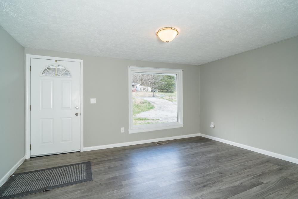 5002 East Point Road Elkton, VA 22827 - Photo 8 of 33 Gallery Image 8