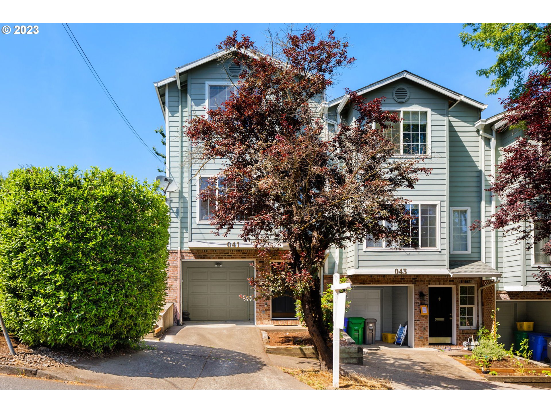 41 South Mitchell Street Portland, OR 97239 - Photo 1 of 33 Gallery Image 1