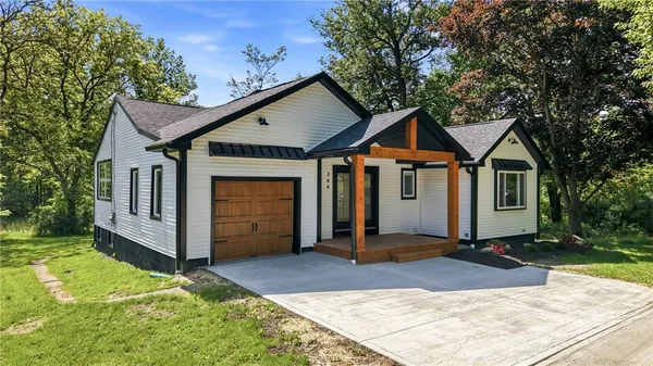 $335,000 | 289 Maple Drive, Hermitage, PA 16148
