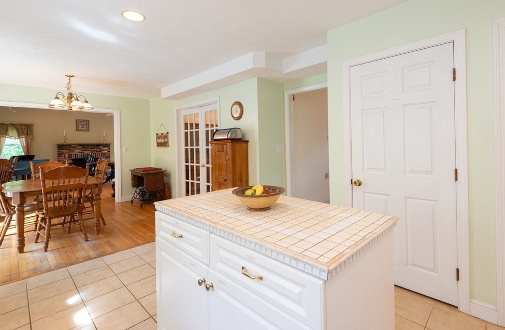 389 Linebrook Road Ipswich, MA 01938 - Photo 11 of 42