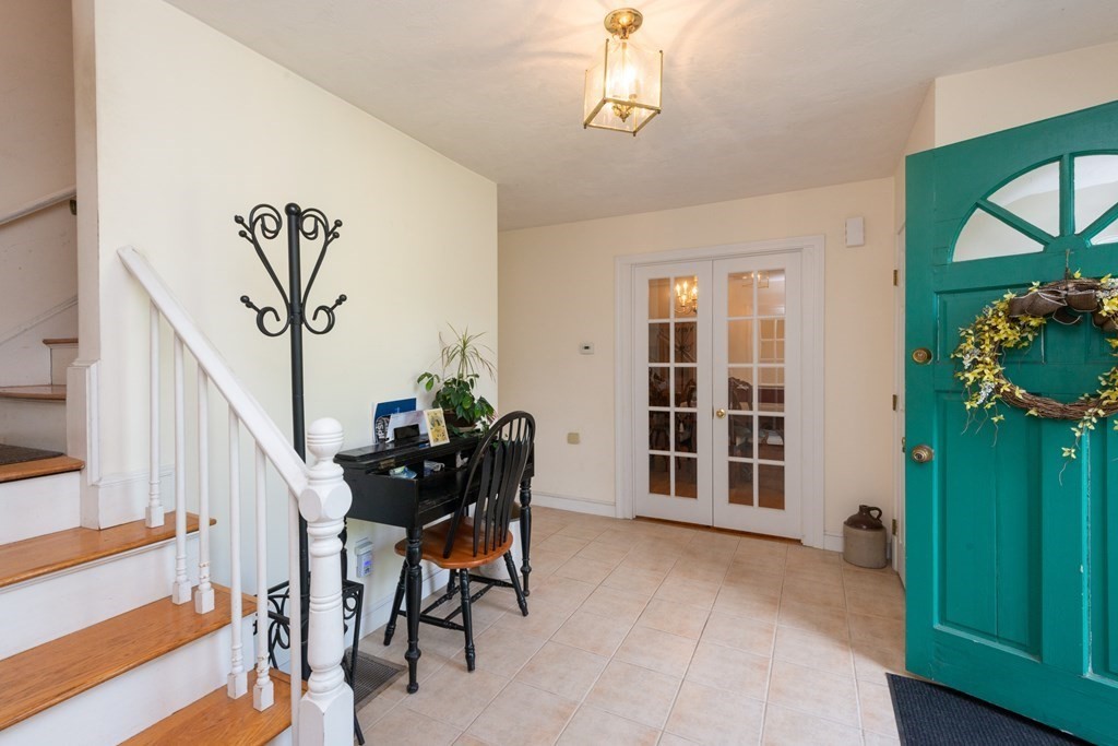 389 Linebrook Road Ipswich, MA 01938 - Photo 5 of 42