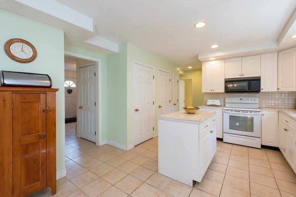 389 Linebrook Road Ipswich, MA 01938 - Photo 10 of 42
