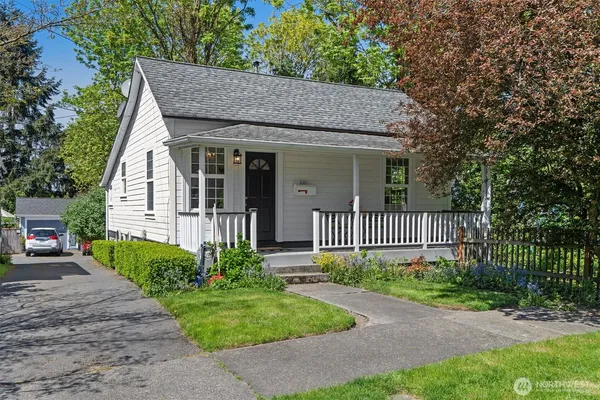 $635,000 | 60 Cedar Avenue, Snohomish, WA 98290
