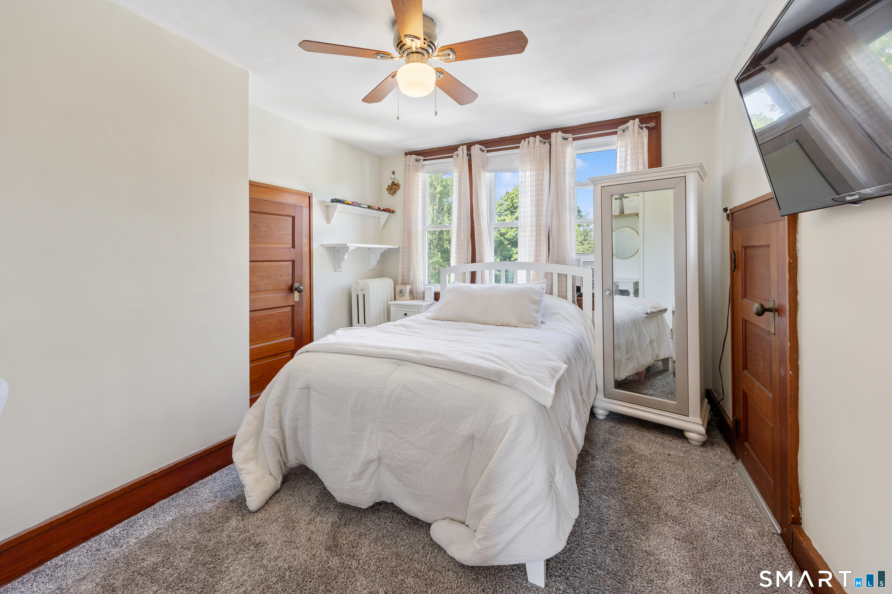193 Ridge Road Middletown, CT 06457 - Photo 21 of 39 1st Bedroom