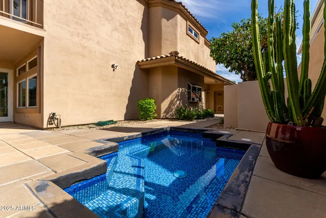 $1,040,000 | 5812 West Del Lago Circle, Glendale, AZ 85308