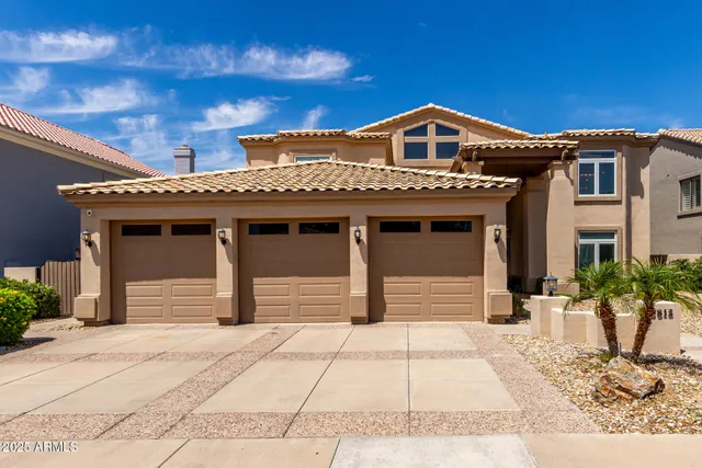 $1,040,000 | 5812 West Del Lago Circle, Glendale, AZ 85308