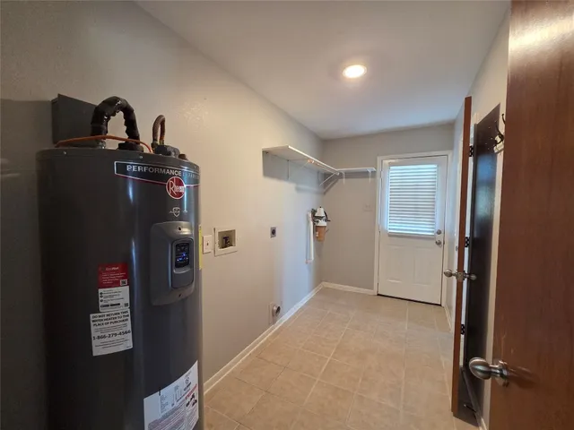 a view of a storage & utility room
