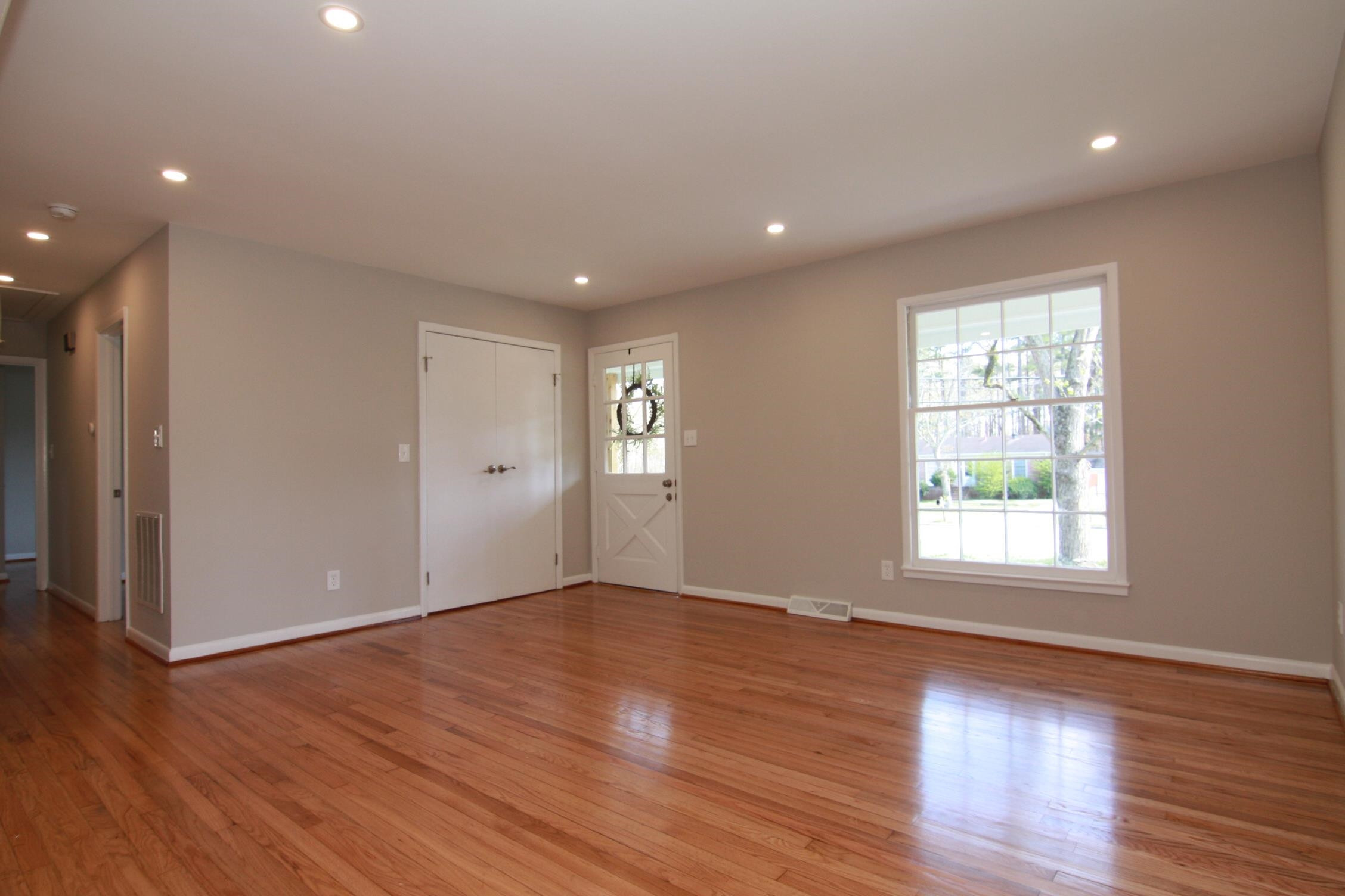 1503 Sedwick Road Durham, NC 27713 - Photo 6 of 33 Living room